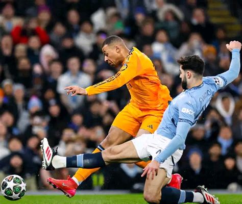 MAN CITY 2.